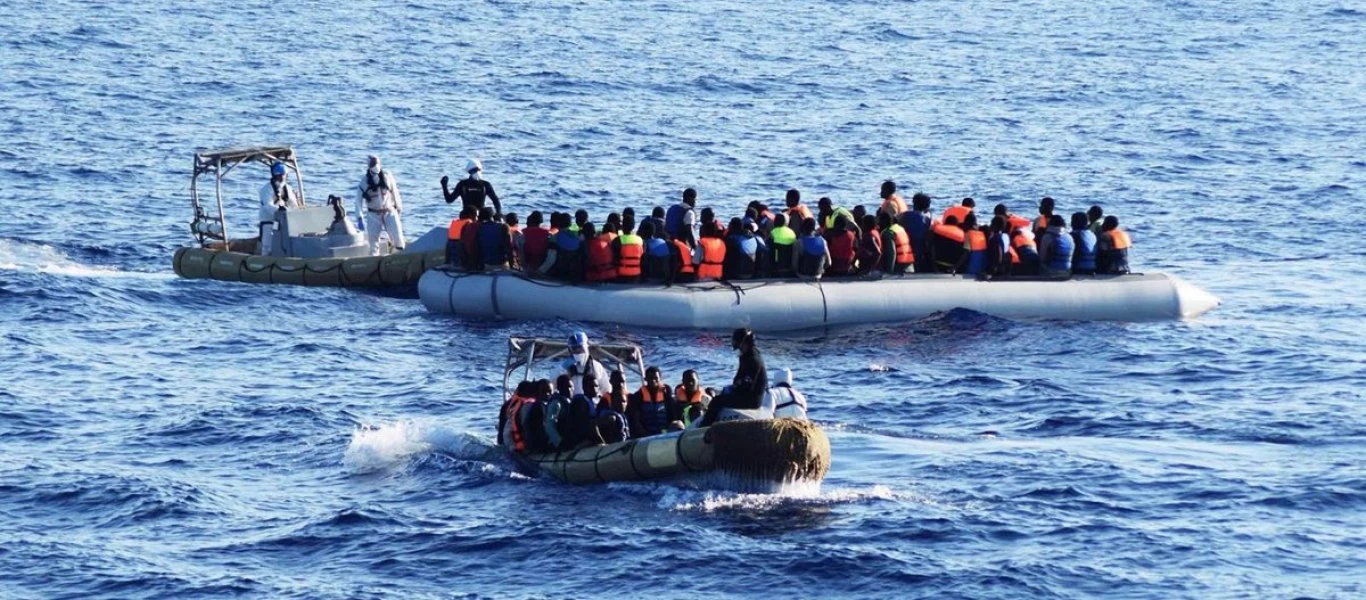 Εκατοντάδες παράνομοι μετανάστες διασώθηκαν ανοικτά της Λιβύης